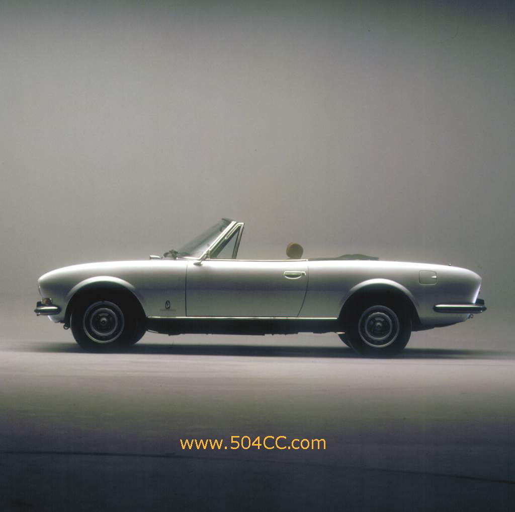 Peugeot 504 cabriolet 1977 02.jpg